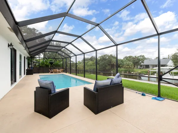 314 NE Surfside Avenue, Port St Lucie, FL 34983