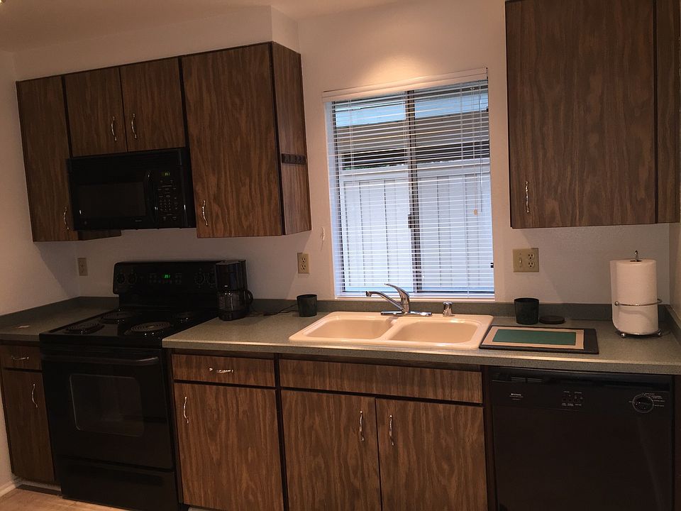 1st image of 9154 Village 9