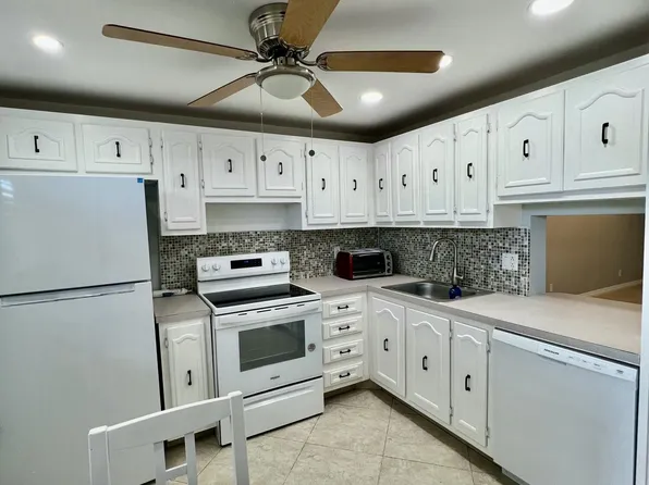 2601 NE 3rd Court #2040, Boynton Beach, FL 33435