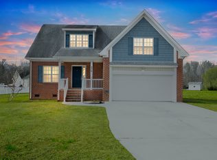 234 Moyock Landing Dr, Moyock, NC 27958