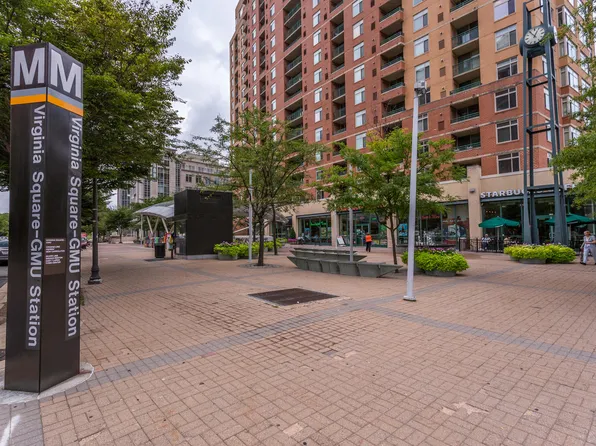 1053 N Monroe St, Arlington, VA 22201
