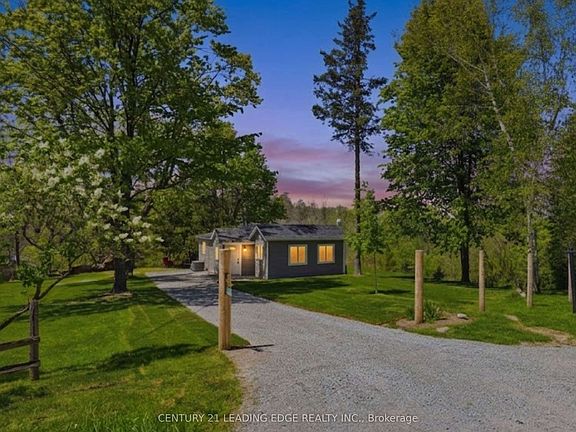 2nd image of 13300 Concession 4 Rd #4