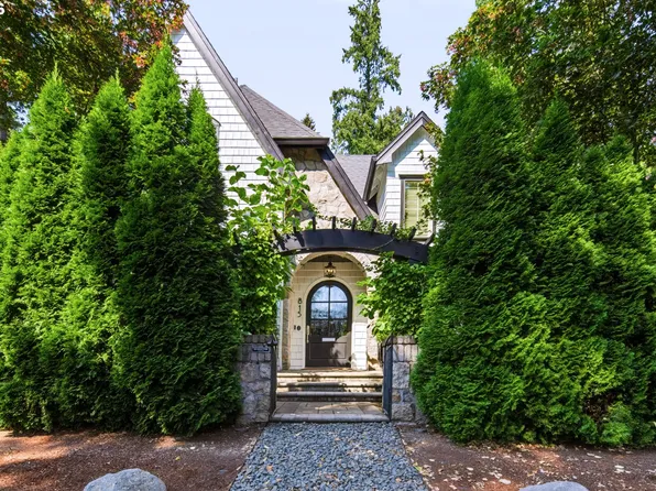 815 E Ave, Lake Oswego, OR 97034