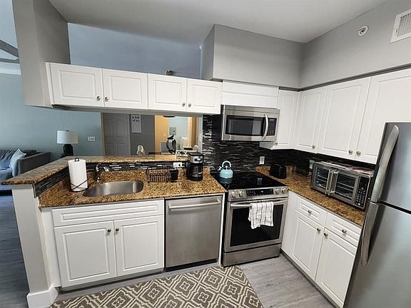 4th image of 2115 Tuscany Way