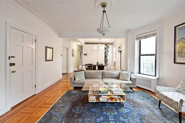 Rented by Douglas Elliman | media 14