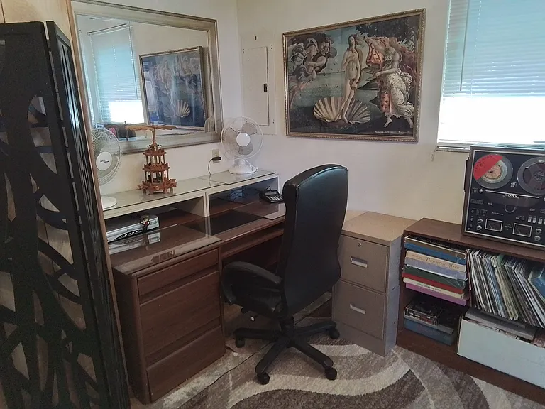 450 Broward Rd — Photo 6