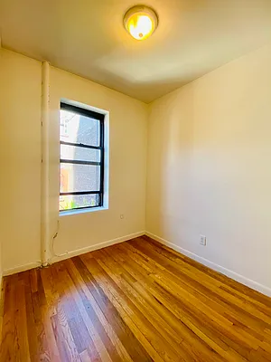 Rented by Bond New York | media 21