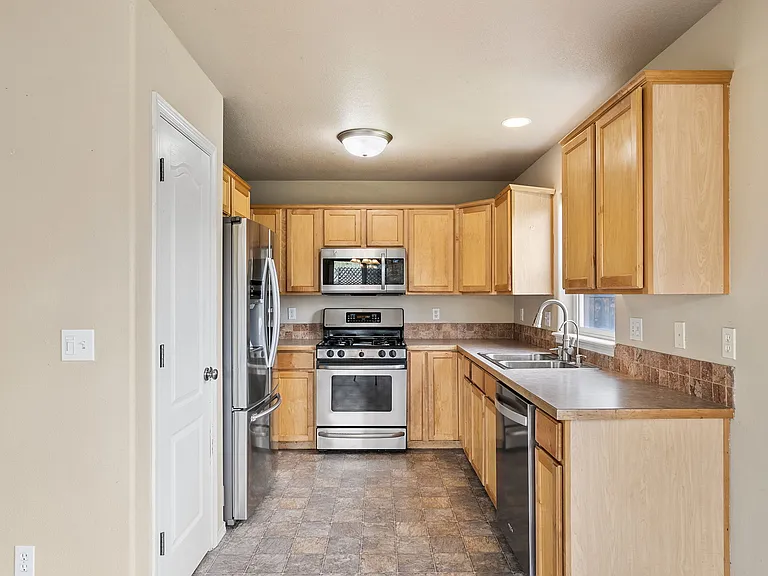 61095 Borden Dr — Photo 8