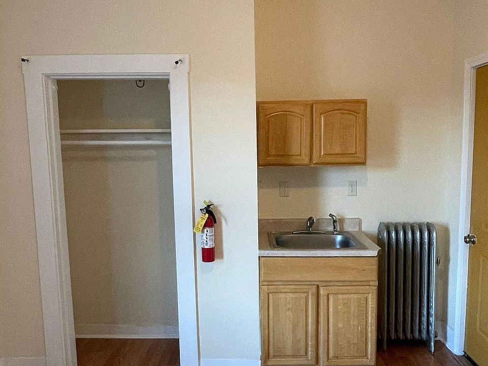 1006 Main St Brockton MA Zillow