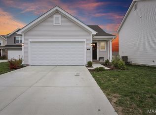 328 Crestfield Ct, Saint Charles, MO 63301