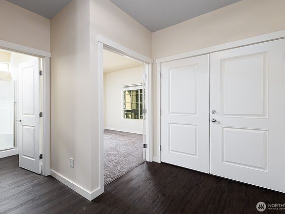 3rd image of 1471 Van Sickle Avenue