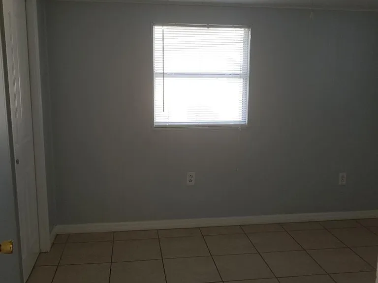 8358 Aero Ave — Photo 10