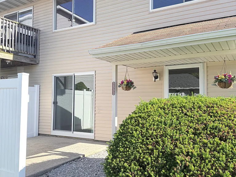 2333 Aster Dr — Photo 13