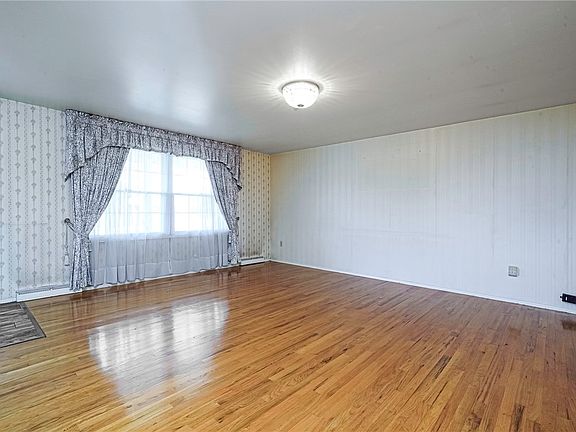 5th image of 103 Lee Ridge Dr