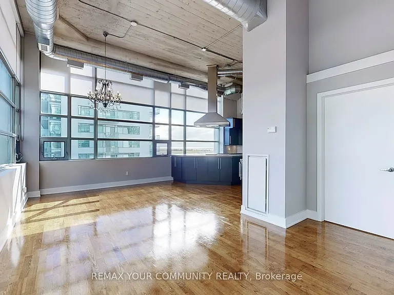 637 Lake Shore Blvd W #504 — Photo 8