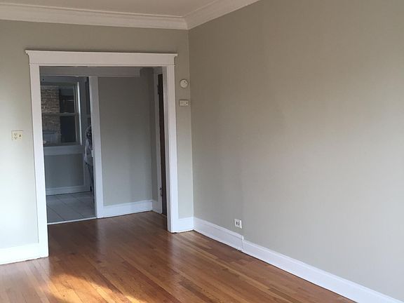 2nd image of 838 W Sunnyside Ave APT 3W
