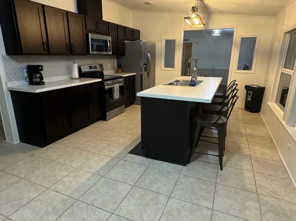 502 Melody Ln, Enigma, GA 31749