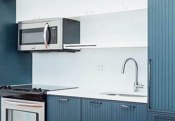 5th image of 176 Bainbridge St #3
