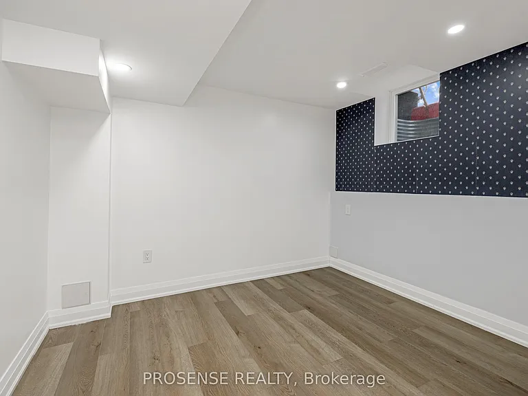 40 Allness Rd #BASEMENT — Photo 14