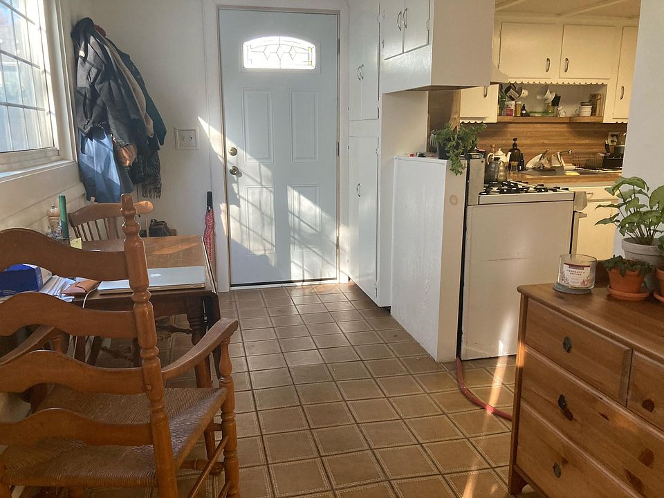 1st image of 515 N Main St #2