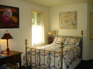 32305 SE 68th St, Issaquah, WA 98027