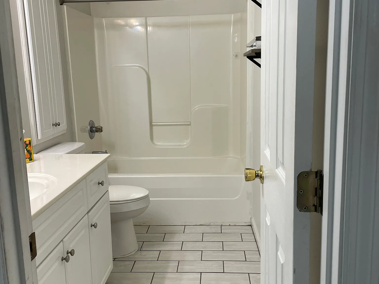 303 Brock Ln — Photo 4