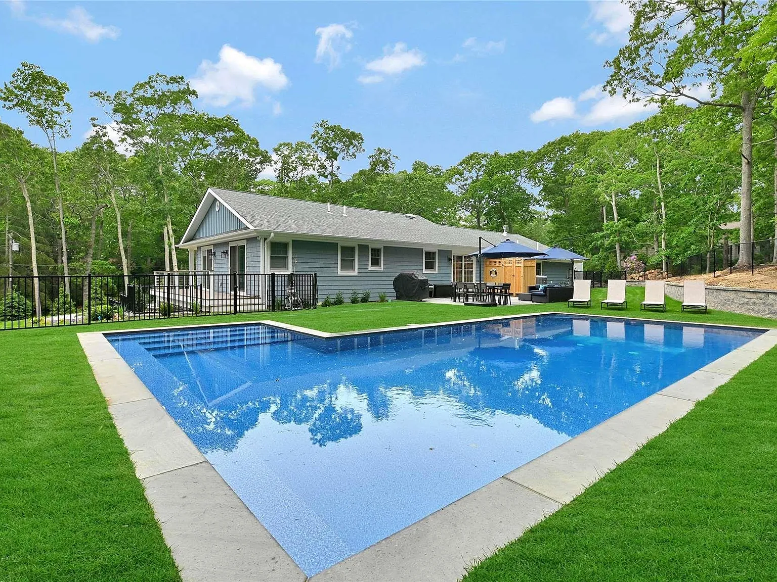 4 bed, 4.0 bath, $22,500 — Photo 3
