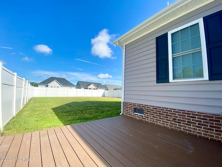 532 Millbrooke Cir — Photo 3