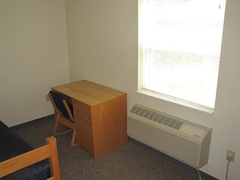 Danes Run Apartments — Photo 6