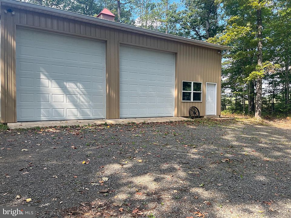 2nd image of 7250 Locust Run Dr