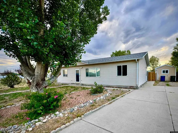 380 W Monroe Ave, Riverton, WY 82501