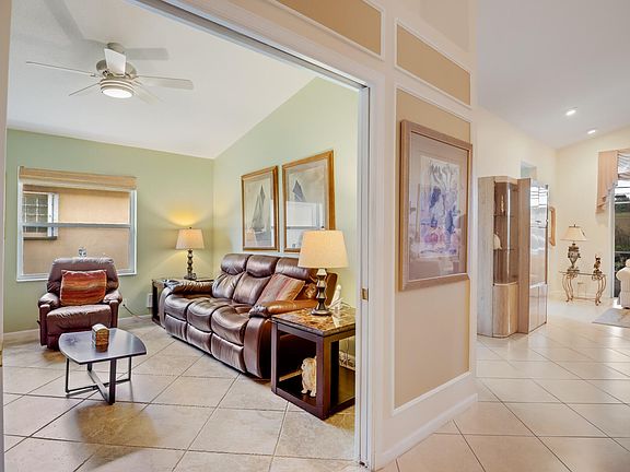 3rd image of 11648 Dove Hollow Avenue