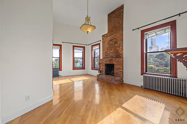 Rented by ERNY LLC | media 5