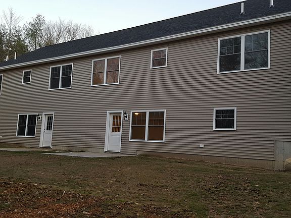 2nd image of 5 Stonewall Ln #0