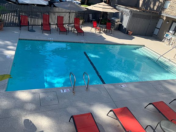 5th image of 140 W Wilson St APT B4