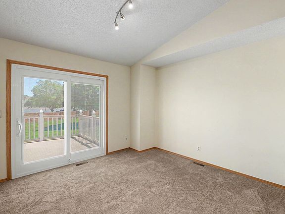 5th image of 632 N Cedar Downs Ct