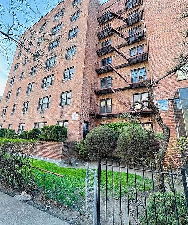 1st image of 55-30 99th St APT 3E