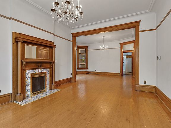 4th image of 2113 W Concord Pl #1