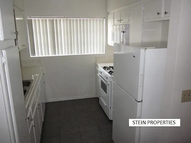 13610 Moorpark St #108 — Photo 5