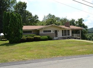 44 Hickory Dr, Charleroi, PA