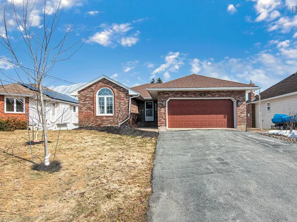 93 Stratford Dr, Cole Harbour, NS B2V 2R2