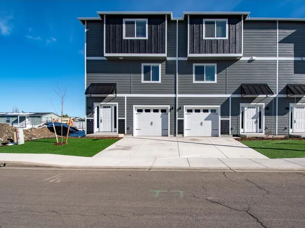 7886 28th St, White City, OR 97503