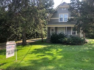 2015 Johnson Ave NW, Cedar Rapids, IA 52405