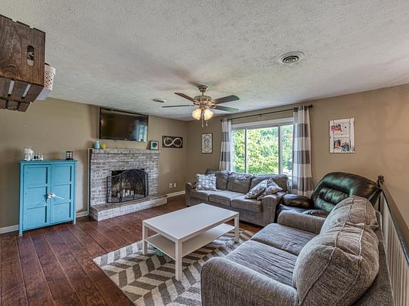 2nd image of 344 Heritage Dr
