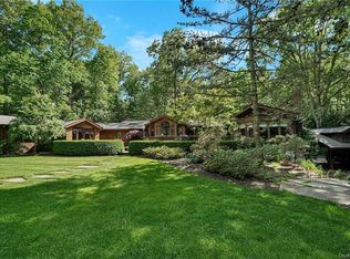 10 Charnwood Dr, Suffern, NY
