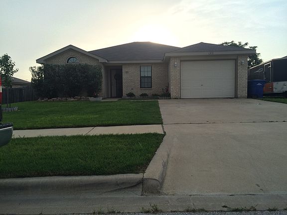 2nd image of 1310 Travis Cir