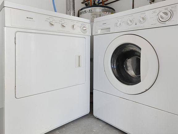4th image of 12210 SE 60th St APT 12