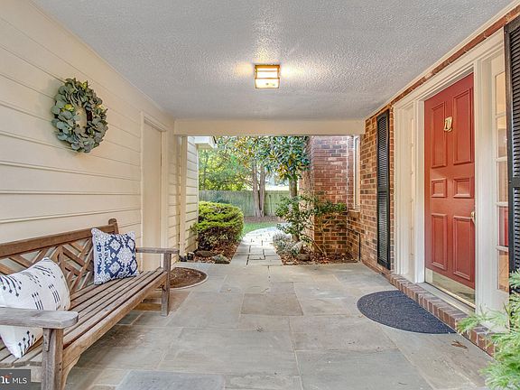 5th image of 3802 Moss Brooke Ct
