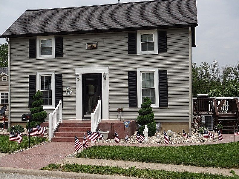 507 E Main St, Steeleville, IL 62288 Zillow