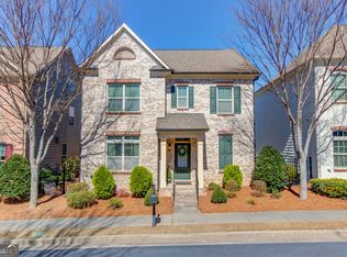 384 Causeway Ct, Suwanee, GA 30024